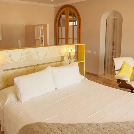 Montjuic Villa Girona