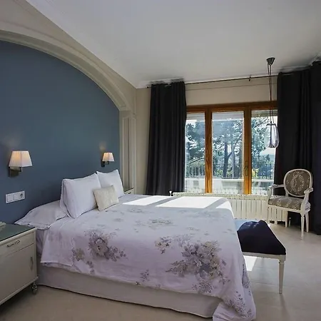 Montjuic Villa Gerona